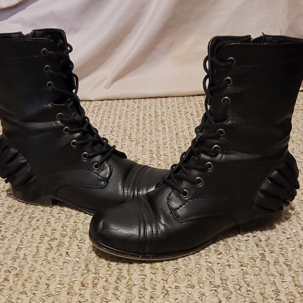 Betseyville Llola Vintage boots